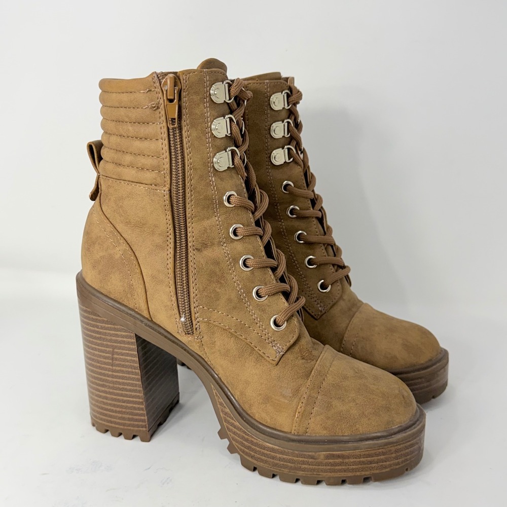 GBG Los Angeles Gessiana-R Tan Faux Suede Platform Combat Boots 5.5M